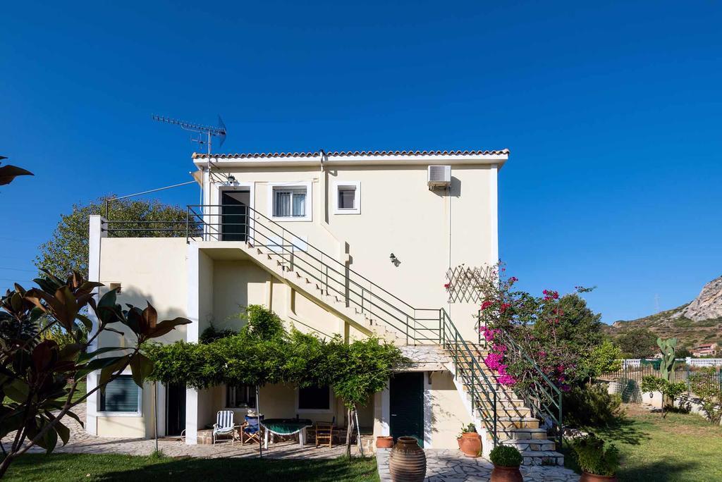 Апартаменты Maria'S House Кателиос Экстерьер фото