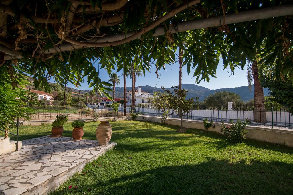 Апартаменты Maria'S House Кателиос Экстерьер фото
